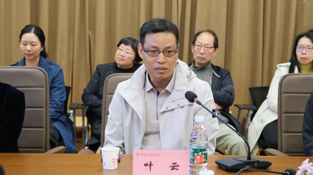 華珠舉行人工智能學(xué)院科技小院揭牌儀式6.jpg